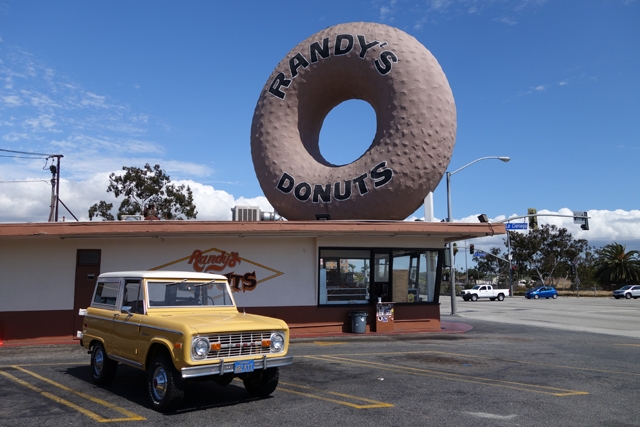 1974 Bronco Ranger at Randy’s Donuts